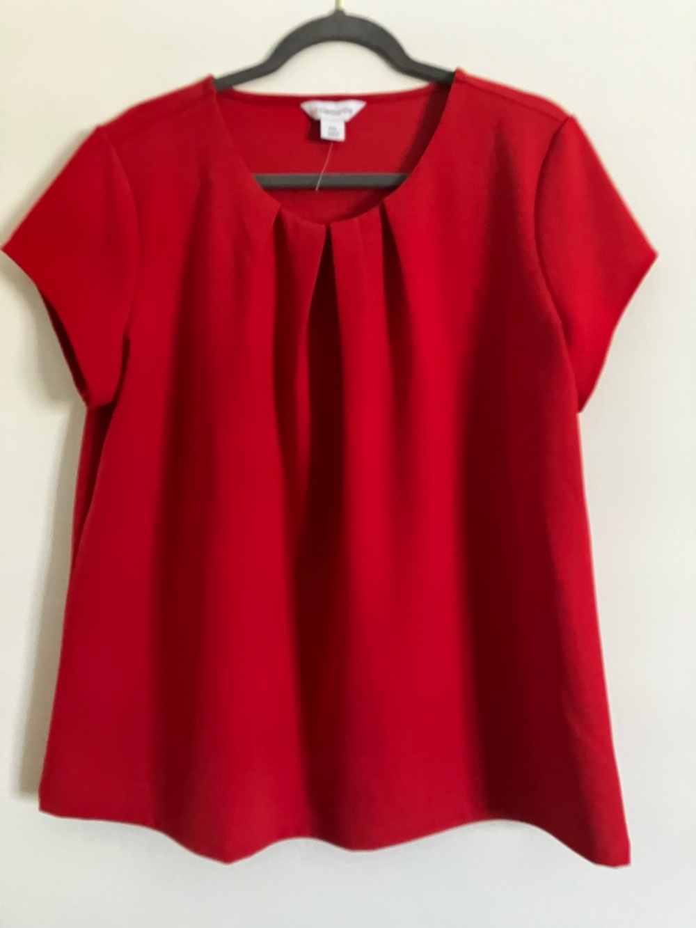 NWOT- Liz Claiborne Red Short Sleeve Pleated Workwear blouse